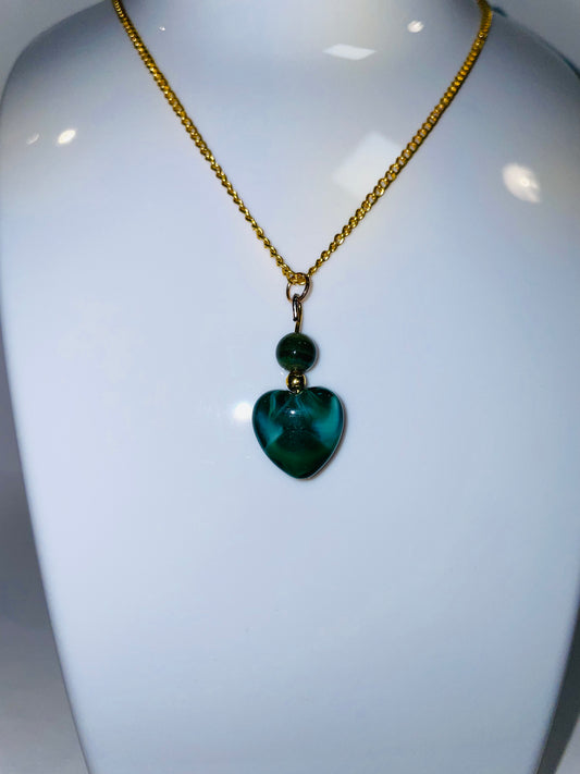 Gold Dark Green heart A halsband