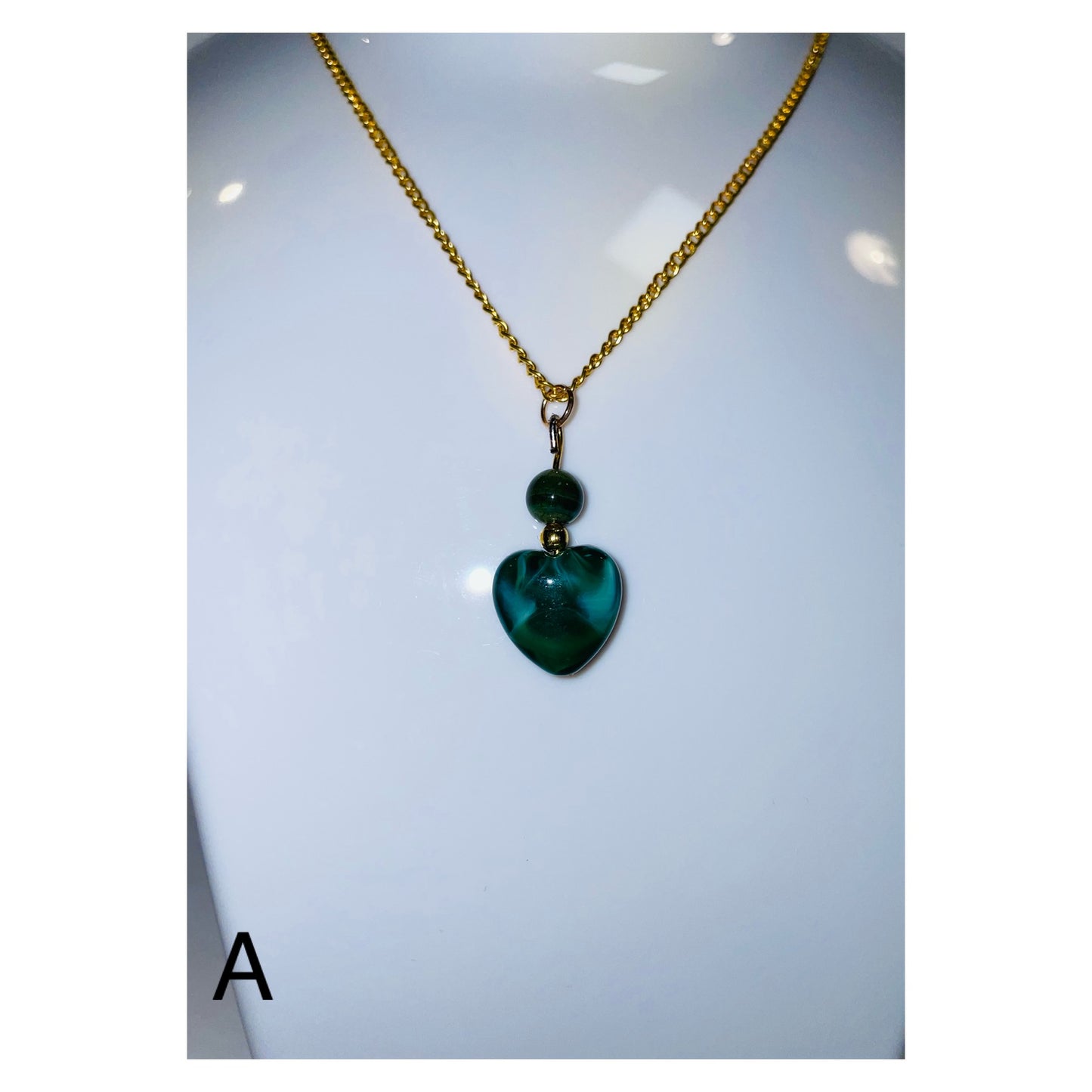 Gold Dark Green heart A halsband