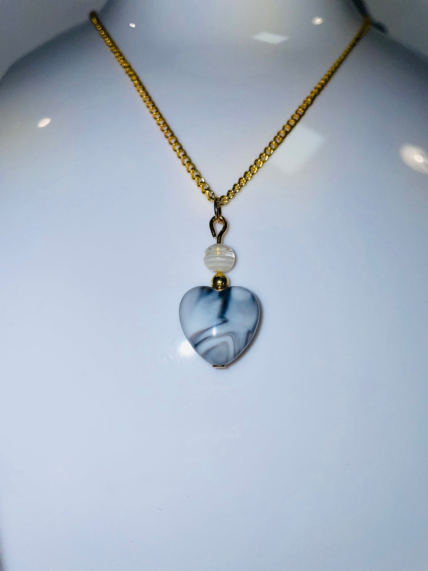 Gold Marble heart B halsband