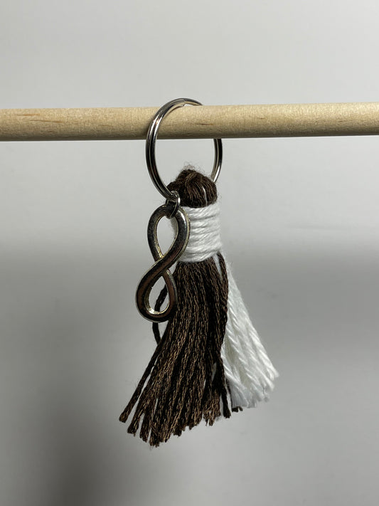 Liten nyckelring G - liten tassel - evighetssymbol