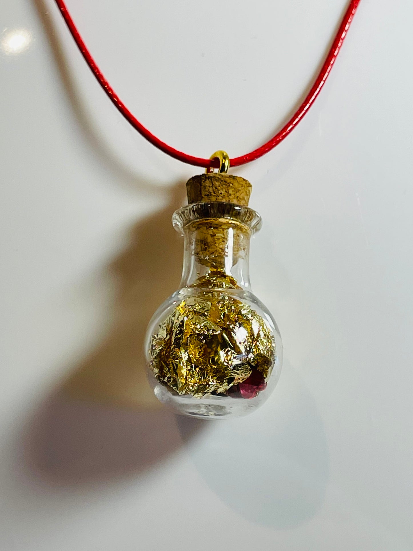 Bottle necklace - goldflakes